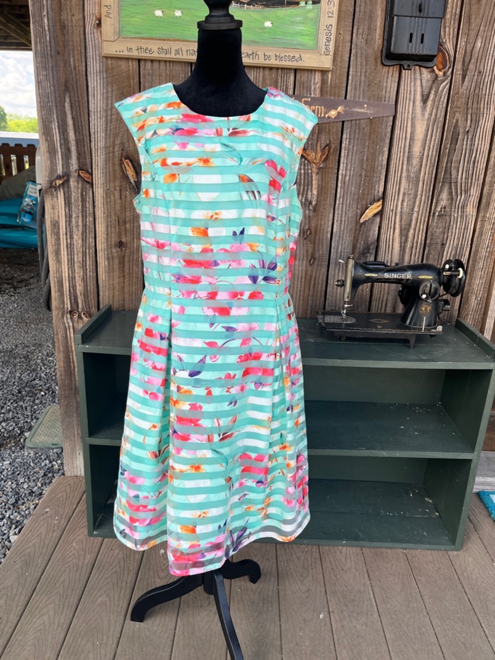 Sandra Darren Mint Green Striped Floral Sleeveless Fit-and-Flare Dress